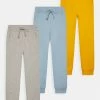 Friboo 3 PACK BASIC BOYS SWEATPANTS - Jogginghose - Grey, Ochre, Blue, Kinder -FRIBOO Geschäft c17904b64c0641aface30edf6db80a0b
